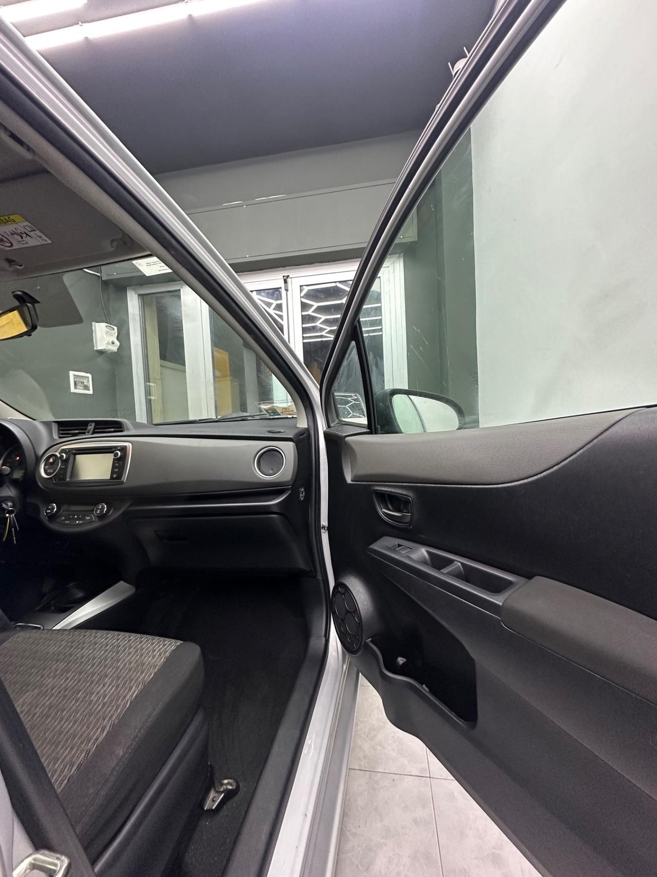 Toyota Yaris 1.0 5 porte Trend