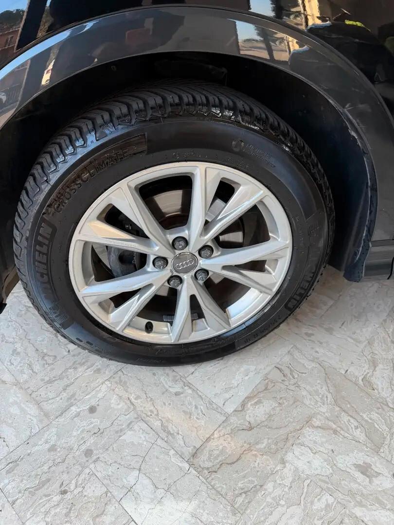 Audi Q3 35 TDI S tronic line edition