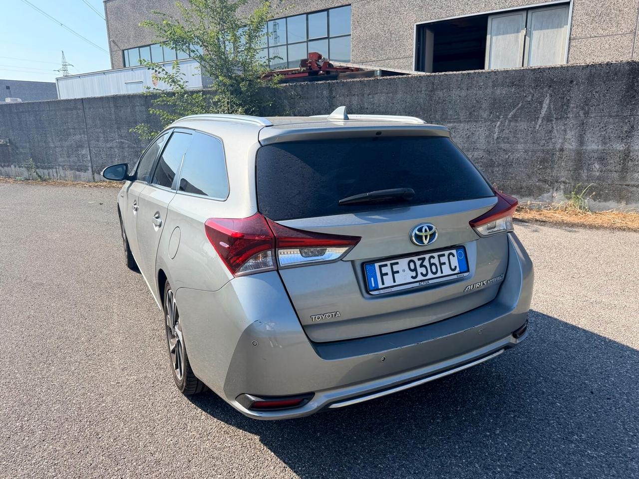 Toyota Auris Touring Sports 1.8 Hybrid Lounge