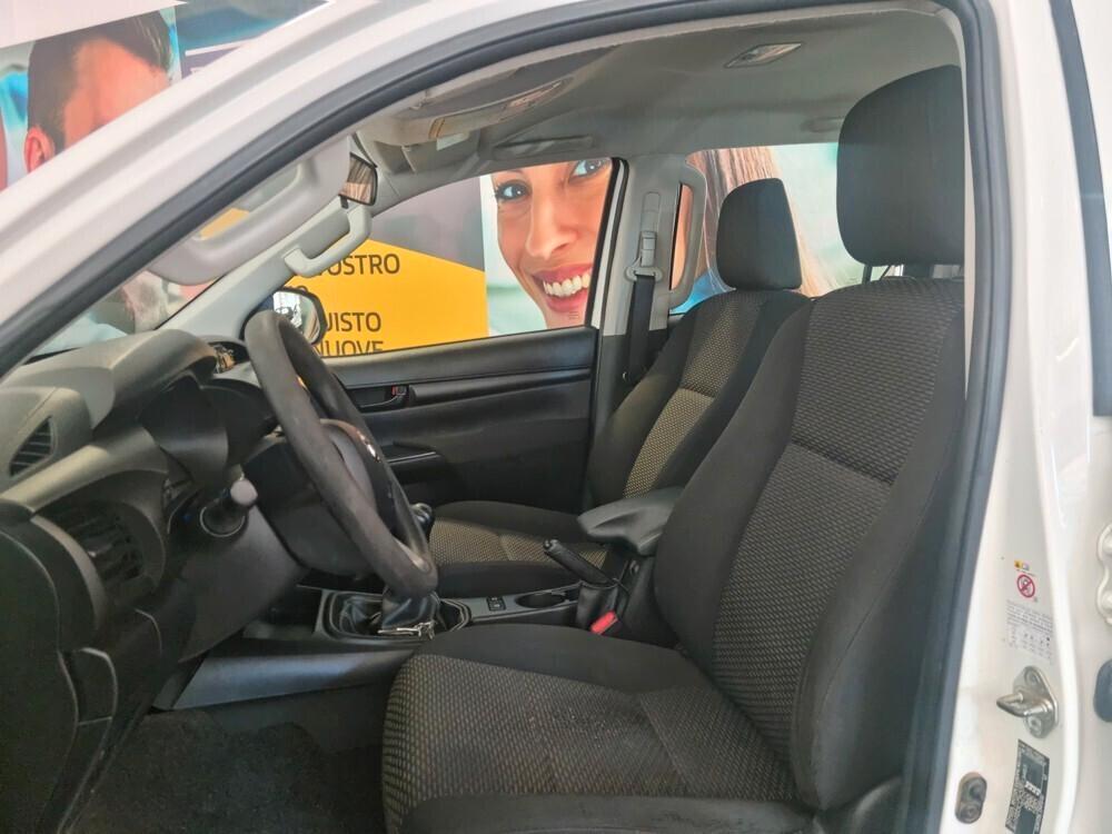 Toyota Hilux 2.4 D-4D 4WD AZIENDALE GARANZIA 5 ANNI
