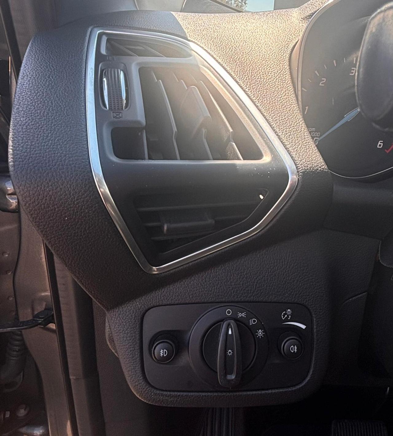 Ford Kuga 2.0 TDCI 180 CV S&S 4WD Powershift Titanium X