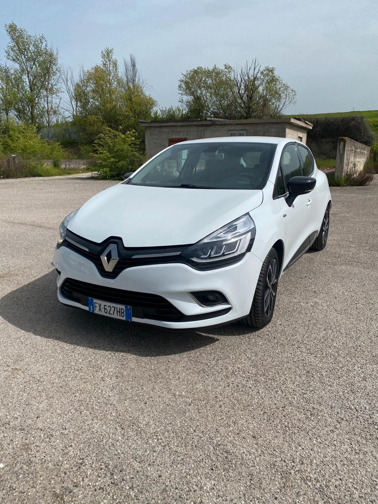 Renault Clio dCi 8V 75 CV 5 porte Moschino Zen