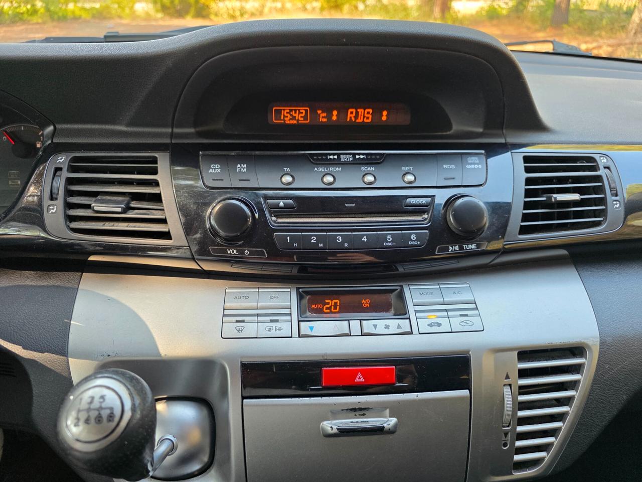 Honda FR-V 2.2 16V i-CTDi Executive