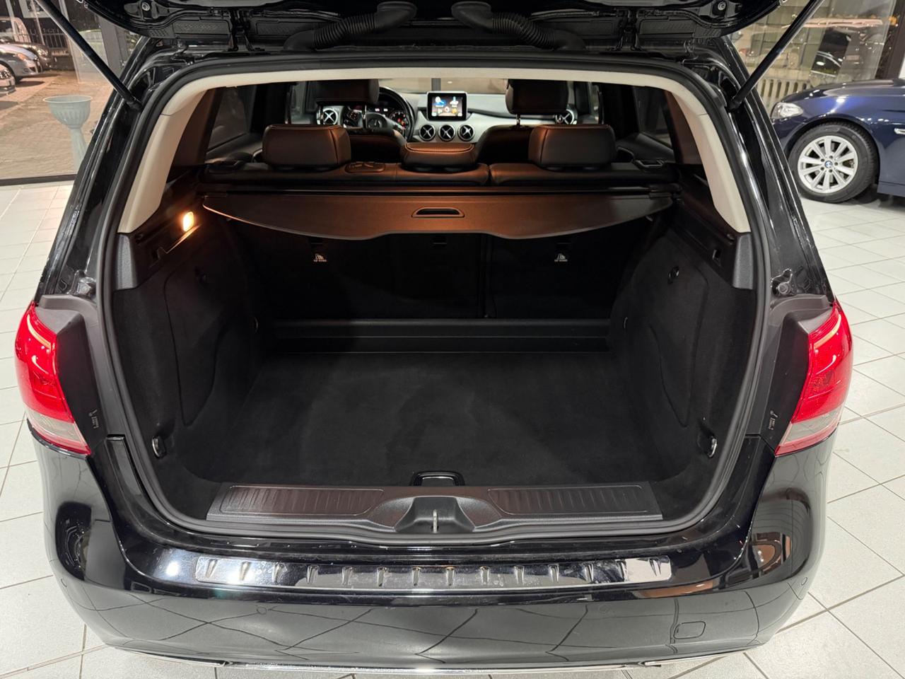 Mercedes-benz B 200 d Automatic Premium