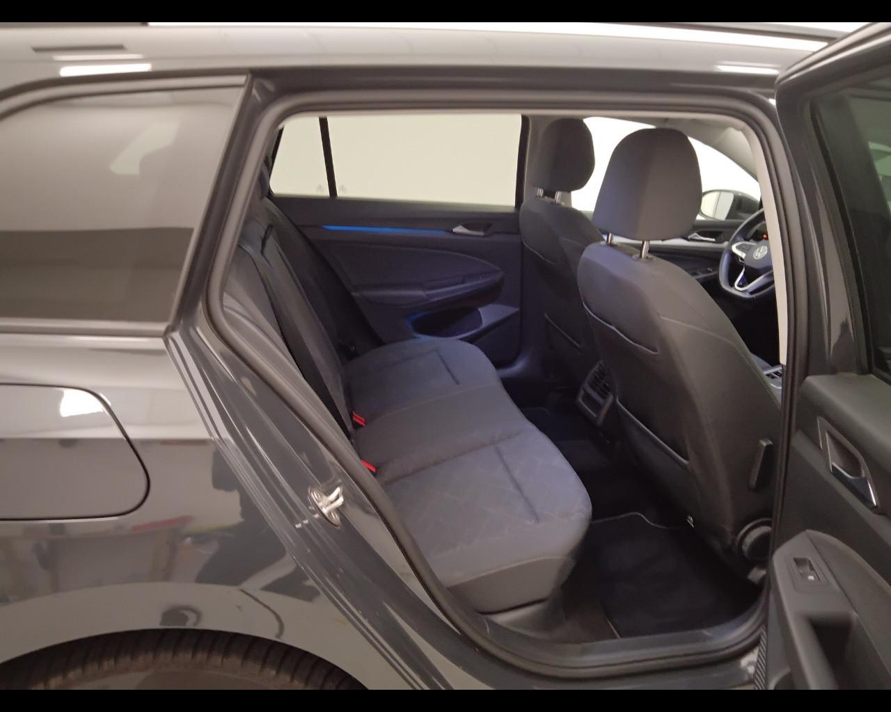 VOLKSWAGEN Golf VIII 2020 Variant - Golf Variant 2.0 tdi Life 115cv dsg