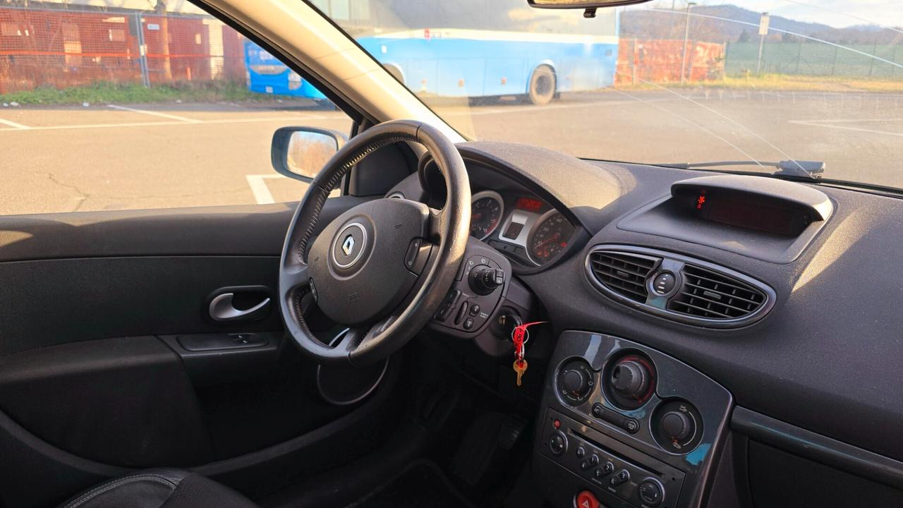 Renault Clio 1.5 dCi NEOPATENTATI