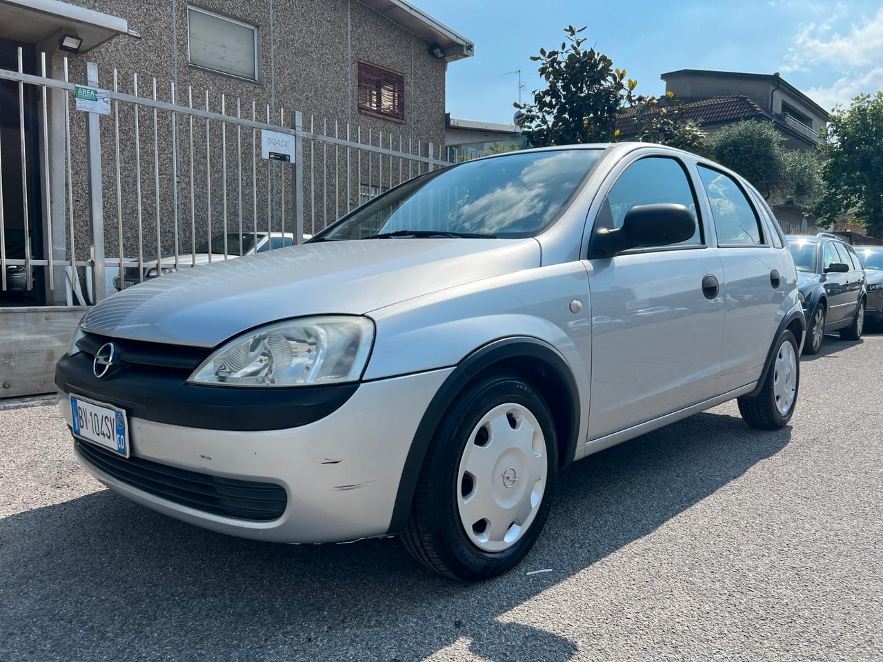 Opel Corsa 1.2i 16V cat 5 porte Euro 4 adatta a neopatentati