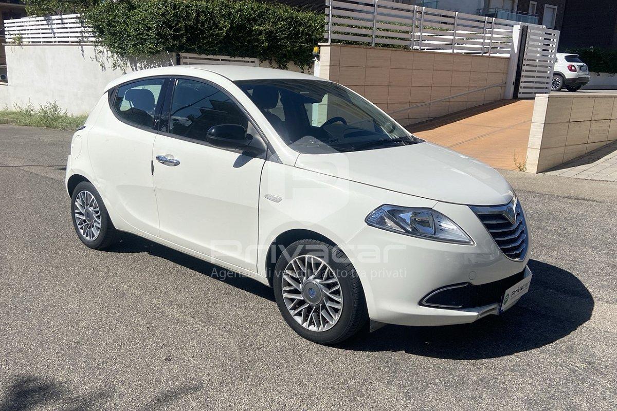 LANCIA Ypsilon 1.2 69 CV 5 porte S&S Gold