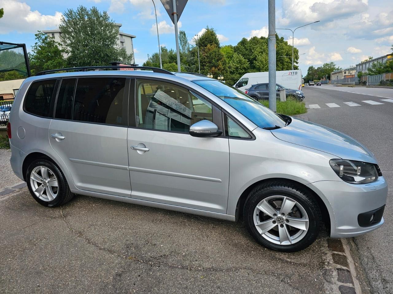 Volkswagen Touran 1.6 TDI 105cv DSG Trendline*Navi*Pdc*5Posti*