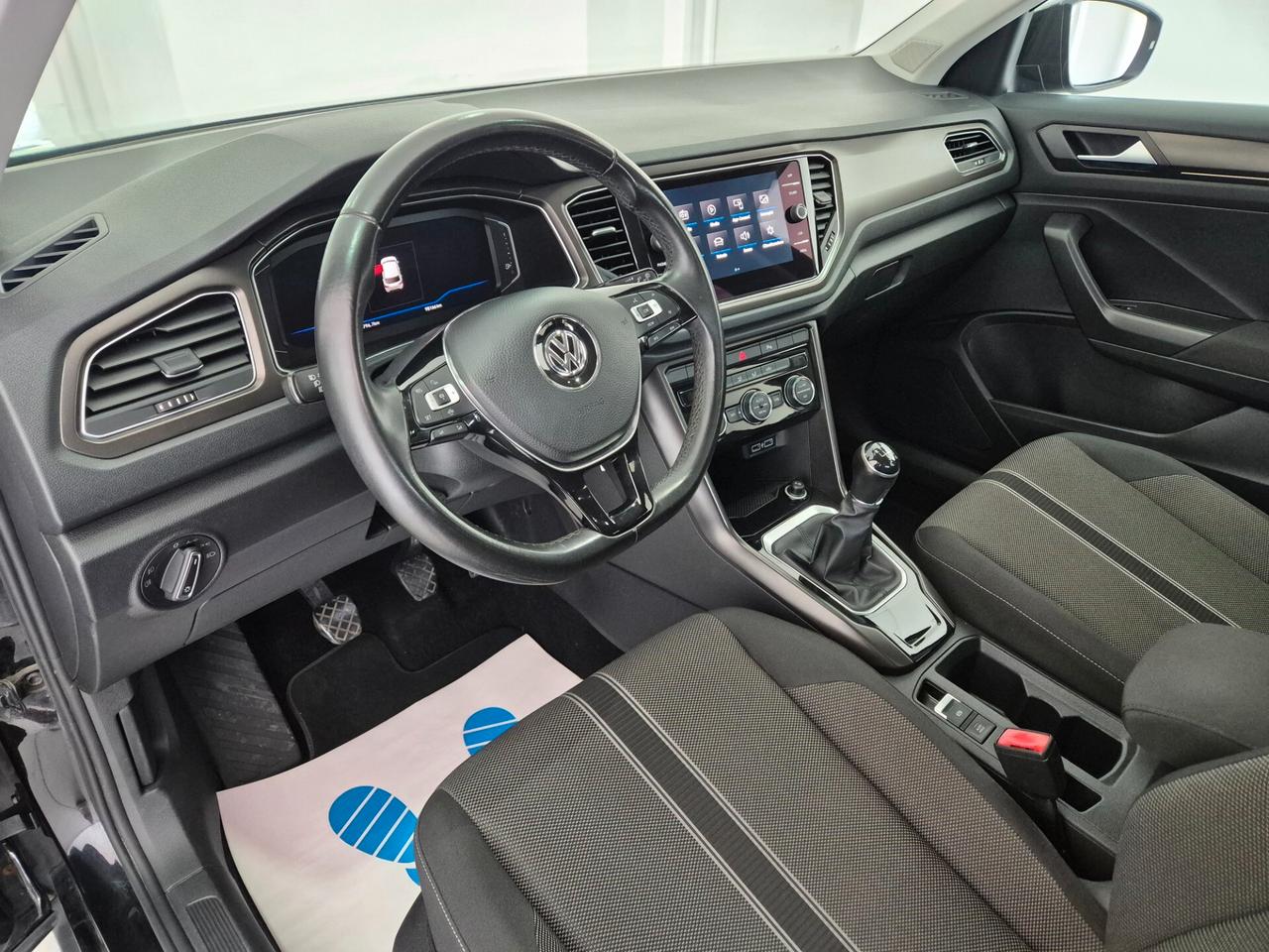 VOLKSWAGEN T-Roc Advanced 1.0 Tsi