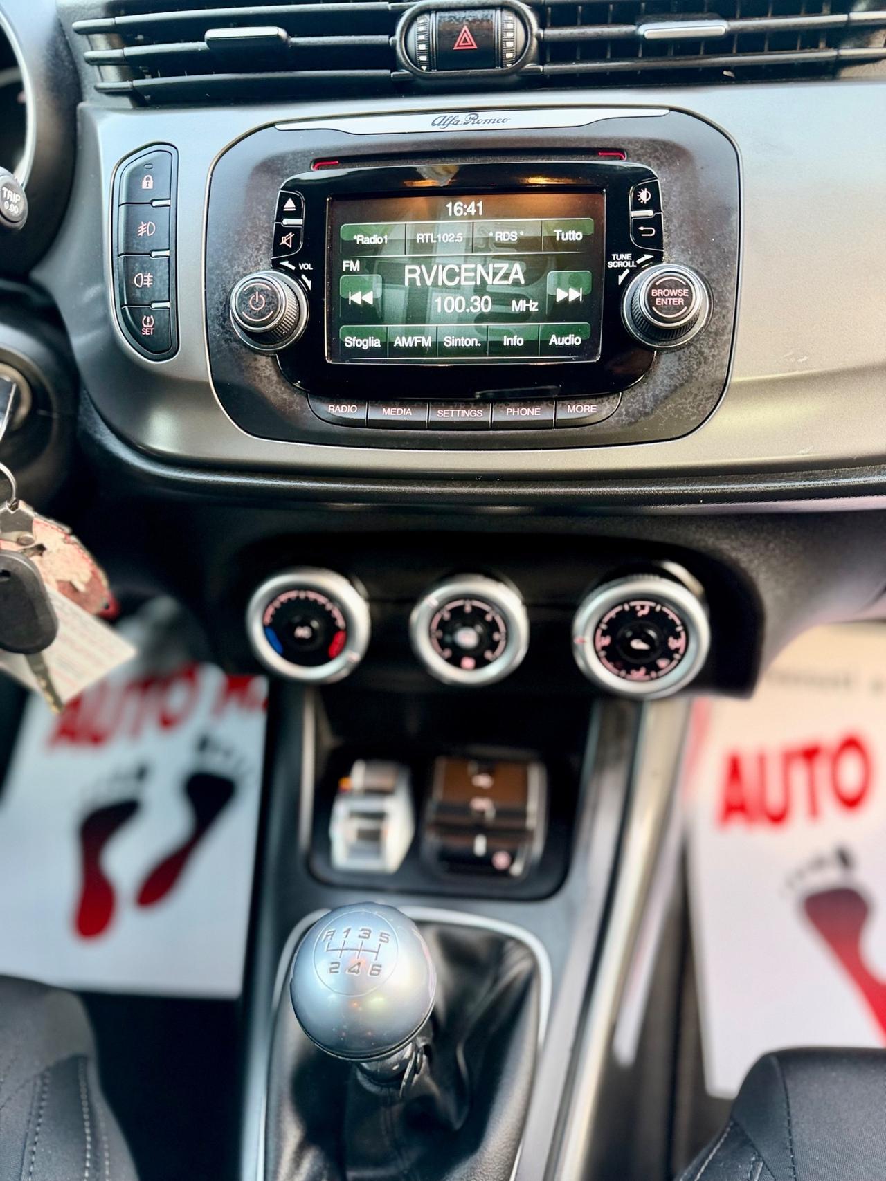 Alfa Romeo Giulietta 2015 1.6 JTDm- ok neopatentati ! ! !