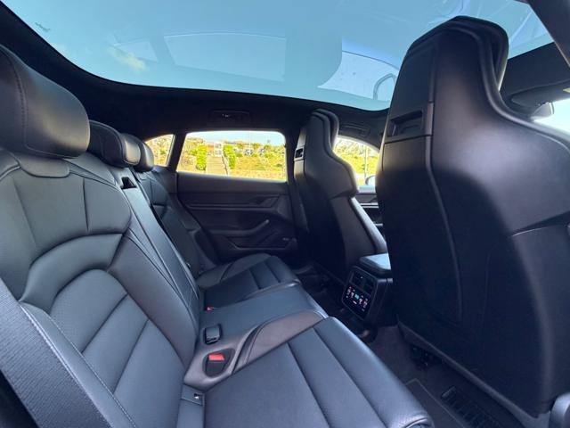 PORSCHE Taycan SPORT TURISMO PERFORMANCE BATTERY PLUS