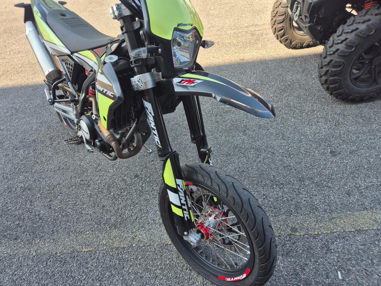 Fantic Motor XMF 125 MOTARD - 2022 - GARANZIA 12 MESI - RATE FINANZIABILE