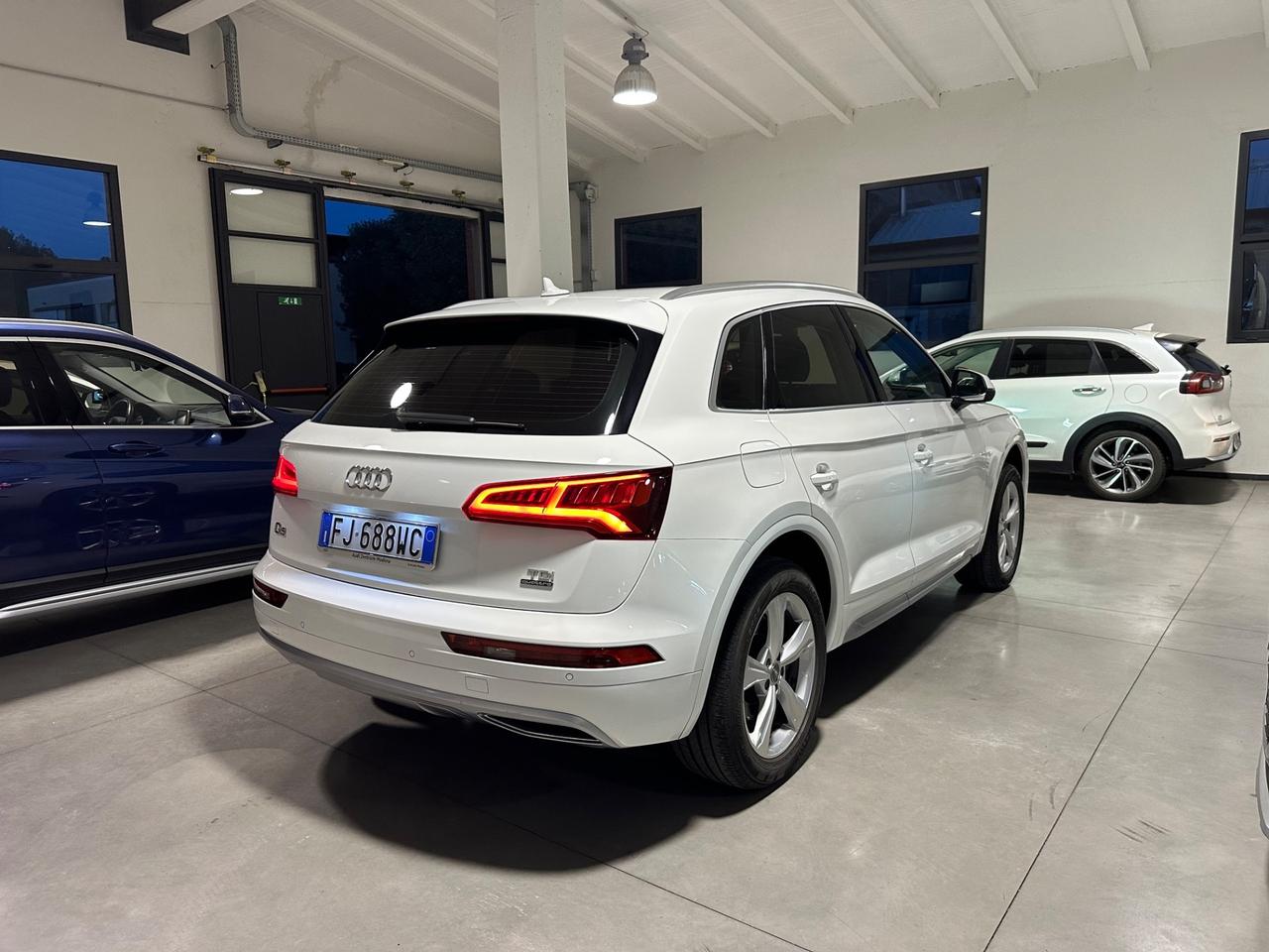 Audi Q5 2.0 TDI 190 CV quattro S tronic Business Sport