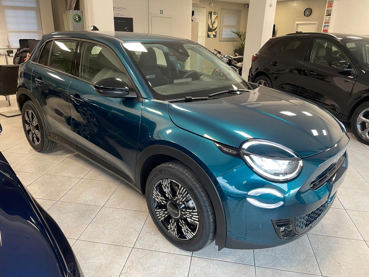 Fiat 600 Hybrid 110 CV DCT MHEV COMFORT PACK PROMO KM 0