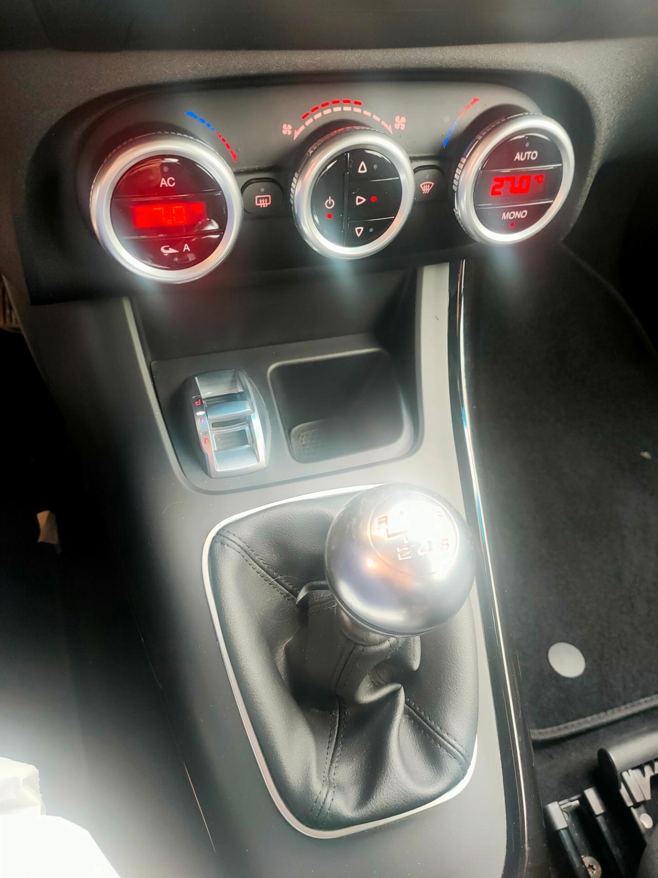 Alfa Romeo Giulietta 1.6 JTDm-2 105 CV Exclusive