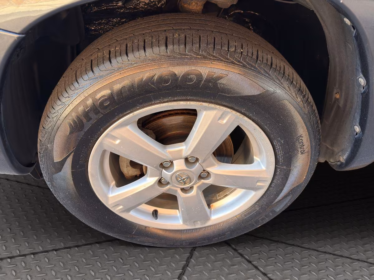 TOYOTA - RAV4 - 2.2 D-Cat 177CV Luxury pelle