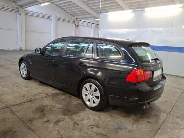 BMW 318 d cat Touring Attiva Autom -cerchi lega+Garanzia-