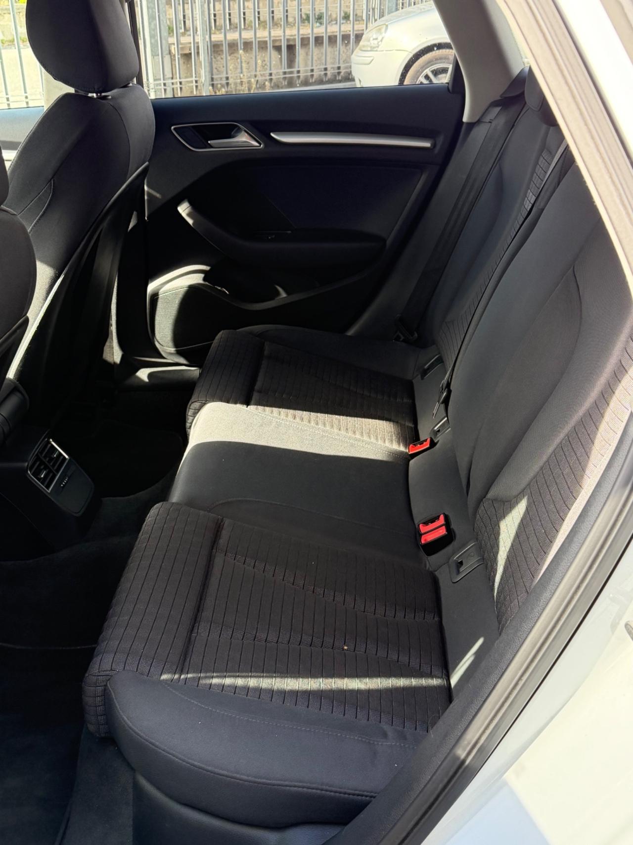 Audi A3 SPB 2.0 TDI 184 CV quattro S tronic SLINE