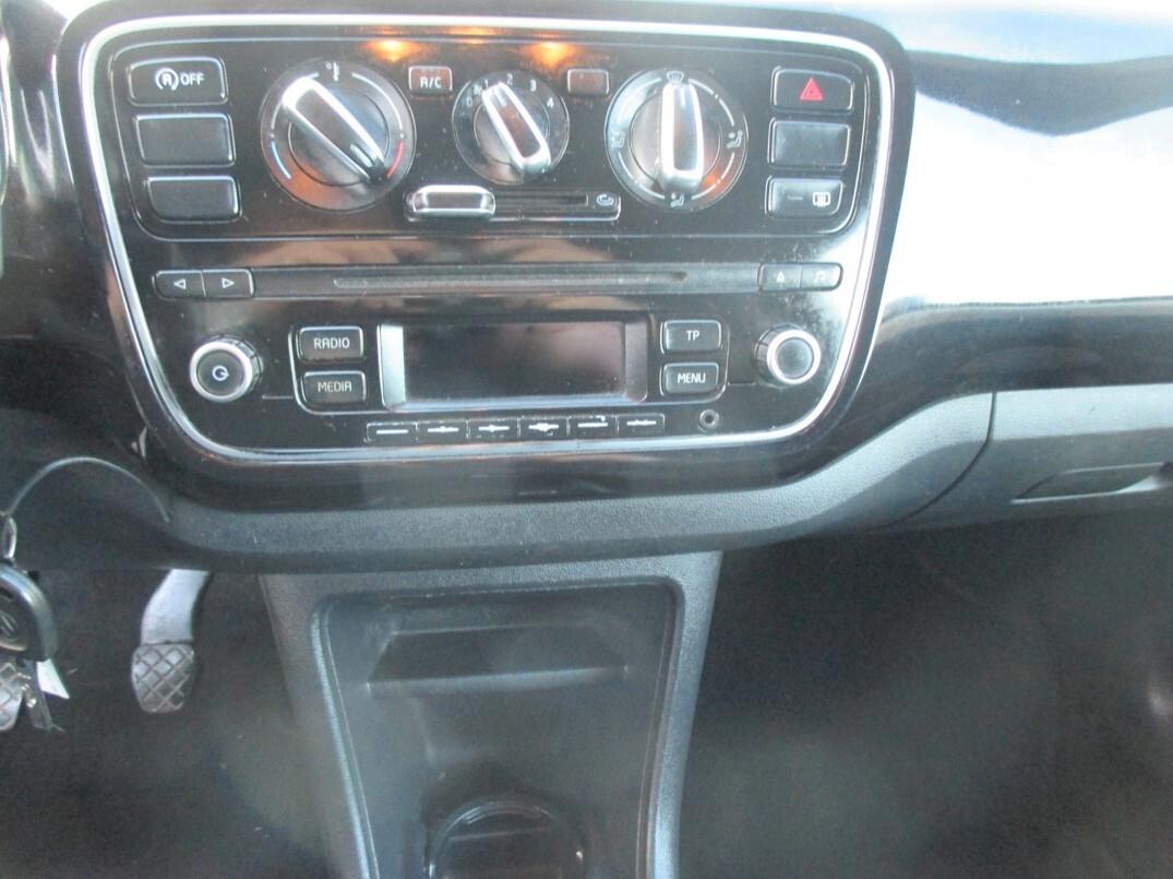 Volkswagen up! 2012 3p 1.0 eco High 68cv Per Neopatentati