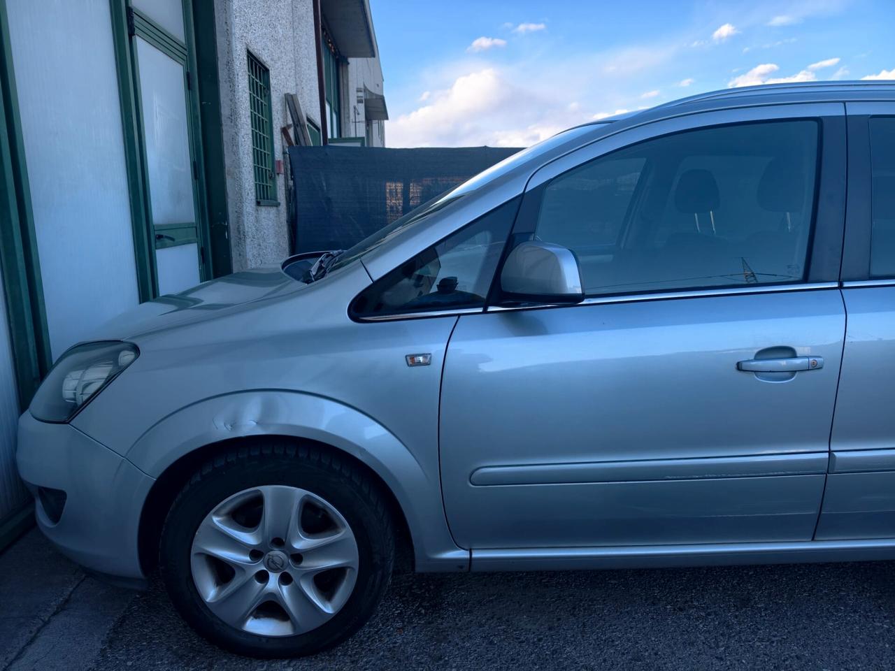 OPEL ZAFIRA 1.6 BENZINA EURO 5 GANCIO TRAINO 7 POSTI 2012