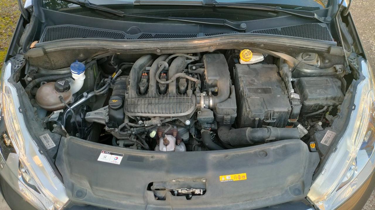 Peugeot 208 1.2 82CV BENZINA 5 porte Allure 58000KM