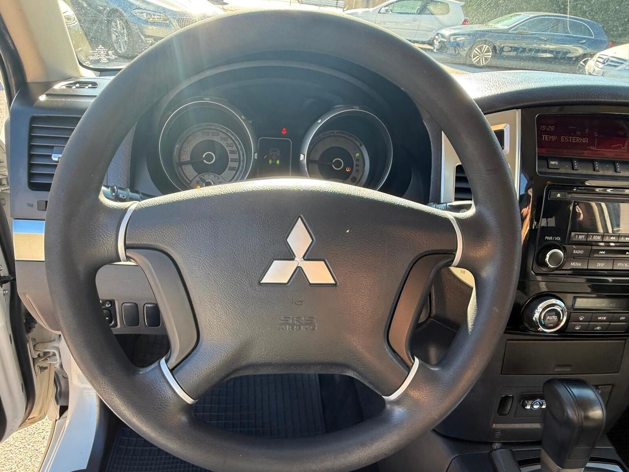 Mitsubishi Pajero 3.2 DI-D 16V aut. 3p. Involve DPF