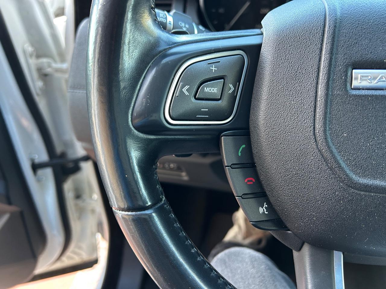 Land Rover Range Evoque 2.0 TD4 180 CV 5p. SE