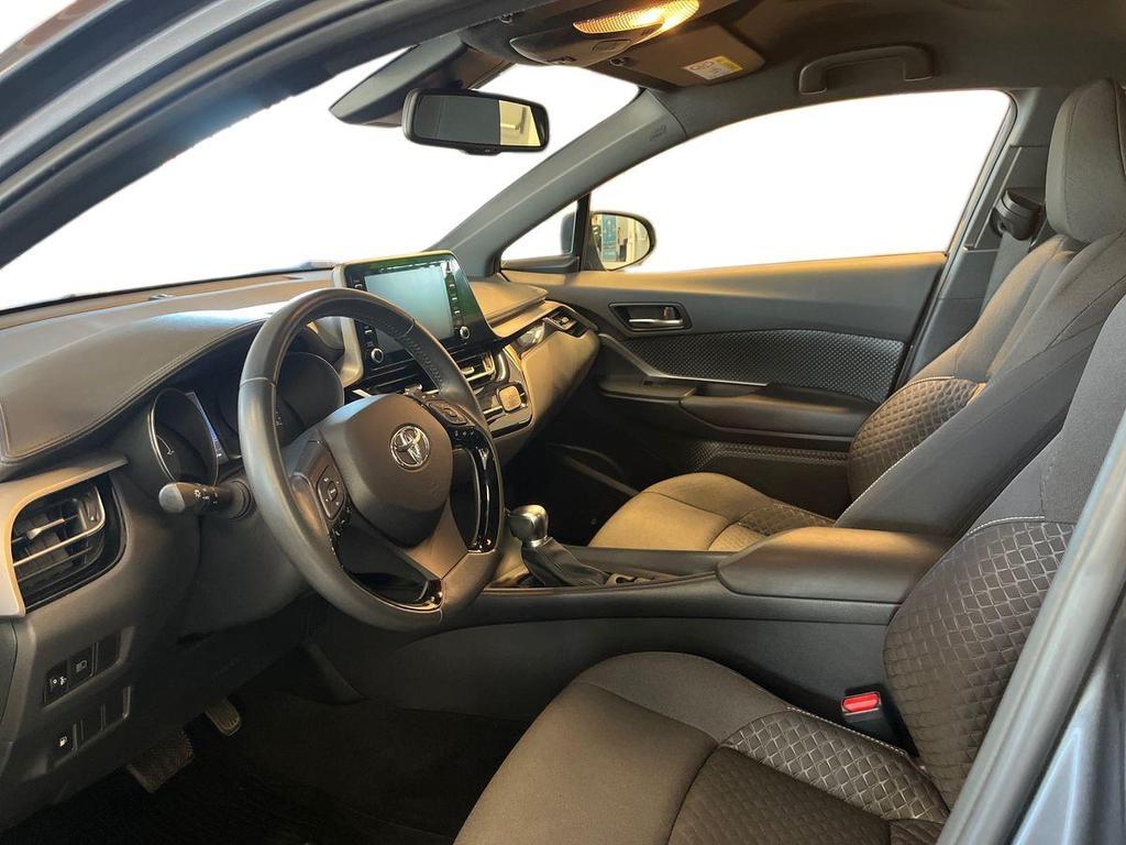 Toyota C-HR 1.8h Active e-cvt