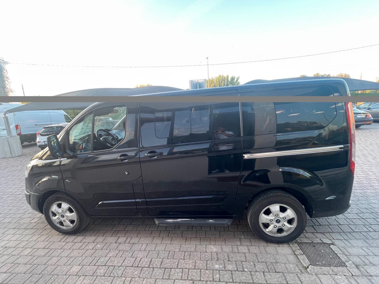 Ford Tourneo Custom 310 2.0 TDCi 170CV PC Titanium