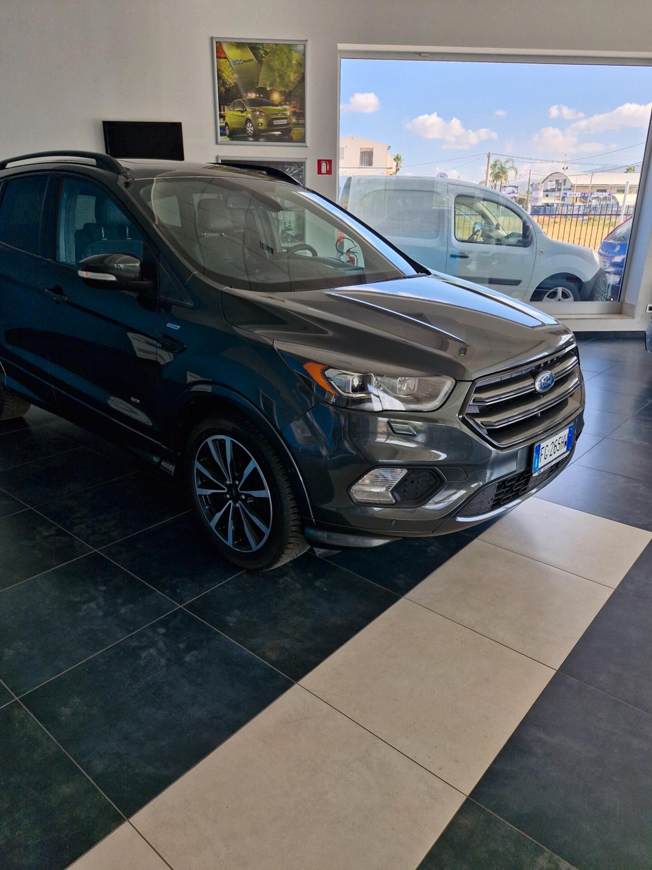 Ford Kuga 2.0 TDCI 150 CV S&S 4WD Powershift ST-Line