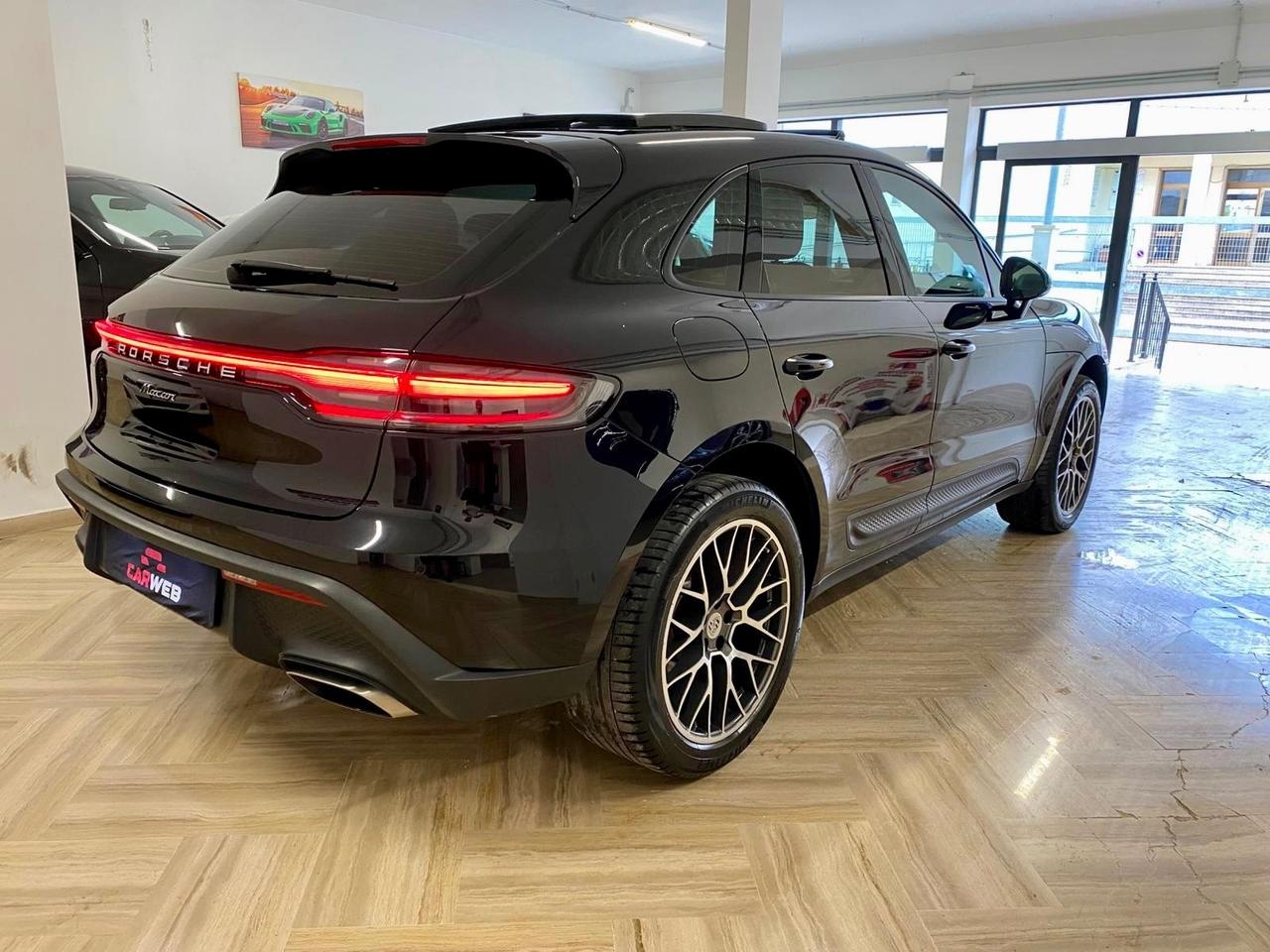 PORSCHE MACAN 2.0 NY 2023 TETTO APRIBILE
