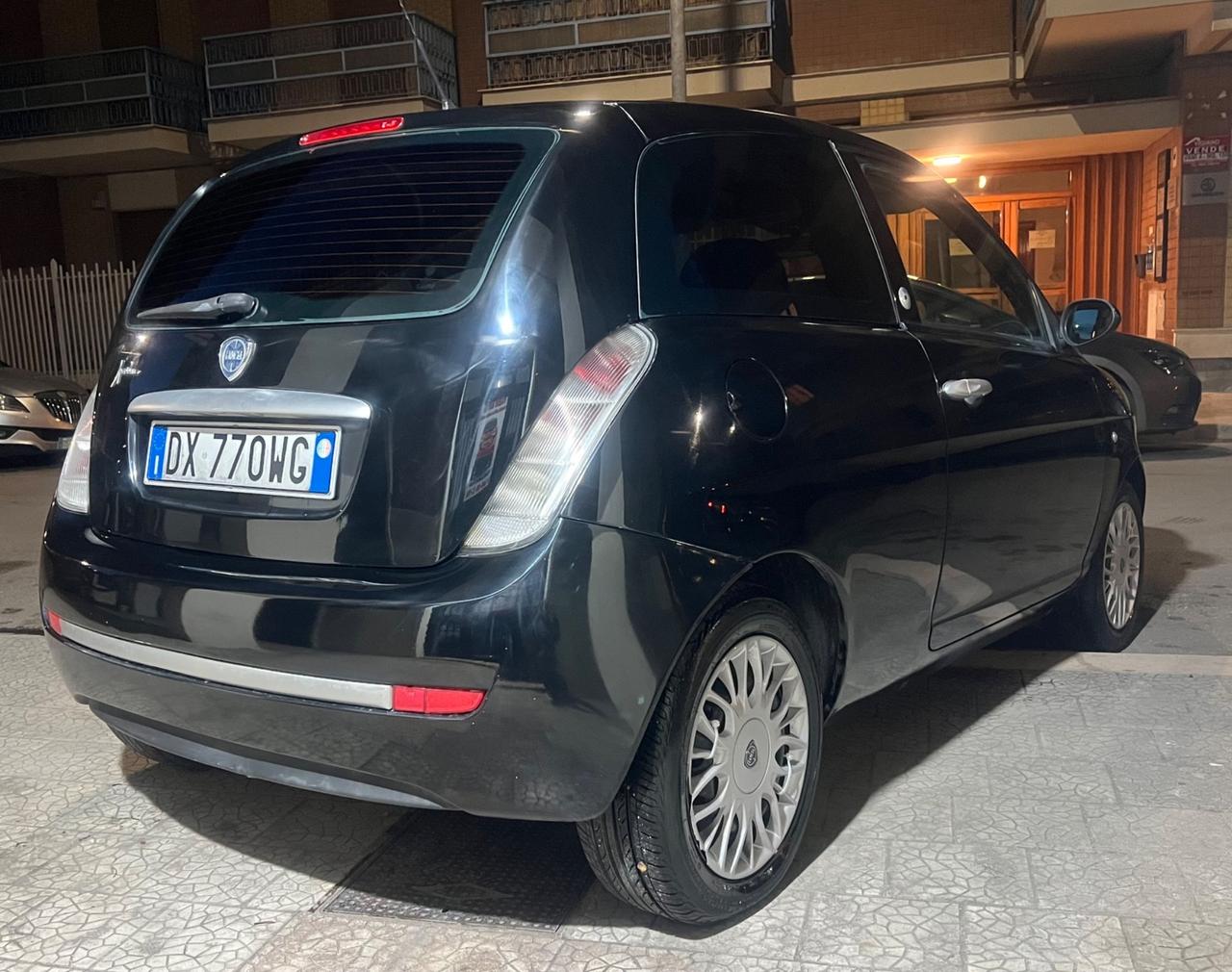 Lancia Ypsilon 1.4 Oro Ecochic GPL