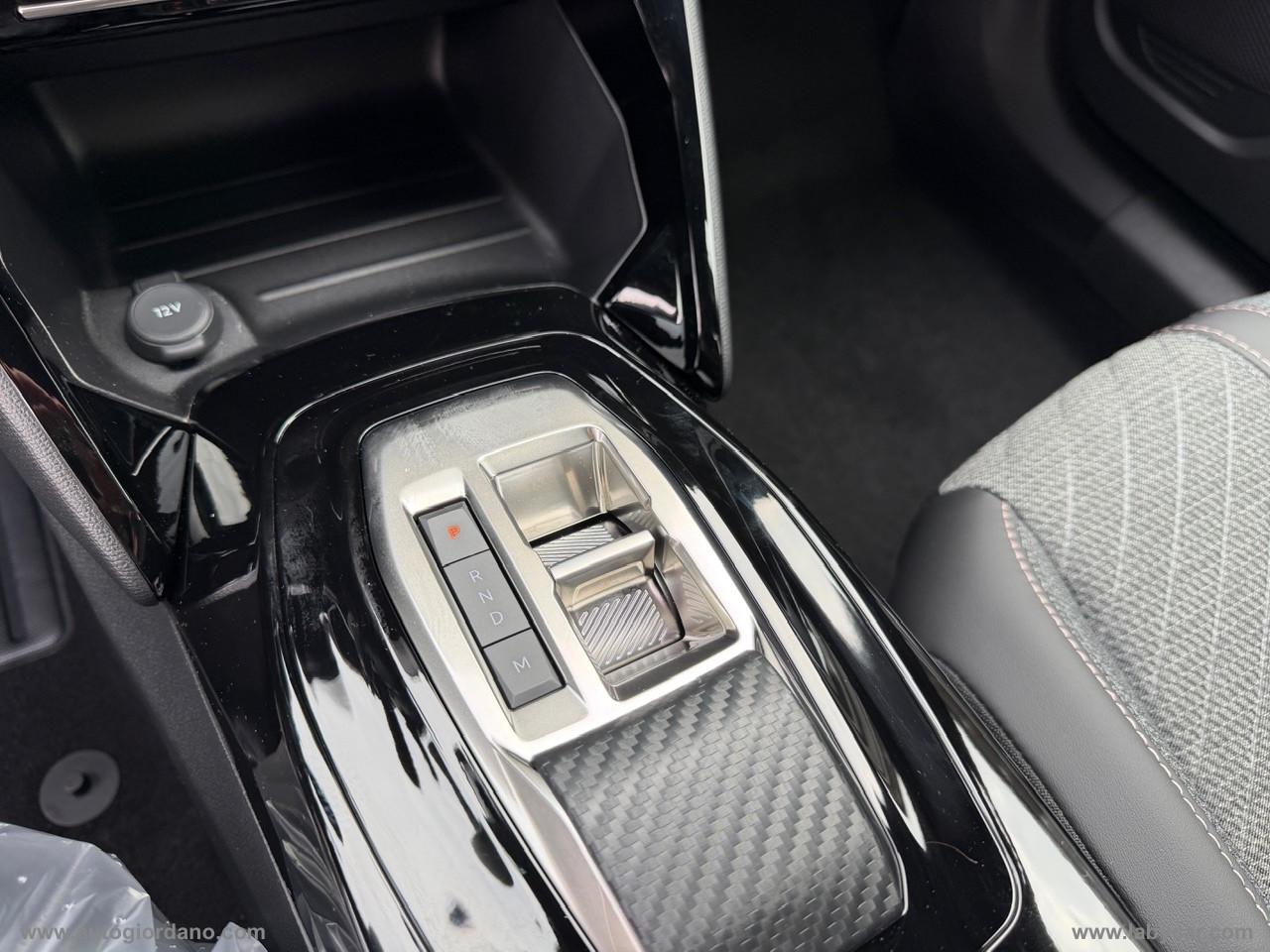 PEUGEOT 2008 Hybrid 136 e-DCS6 Allure