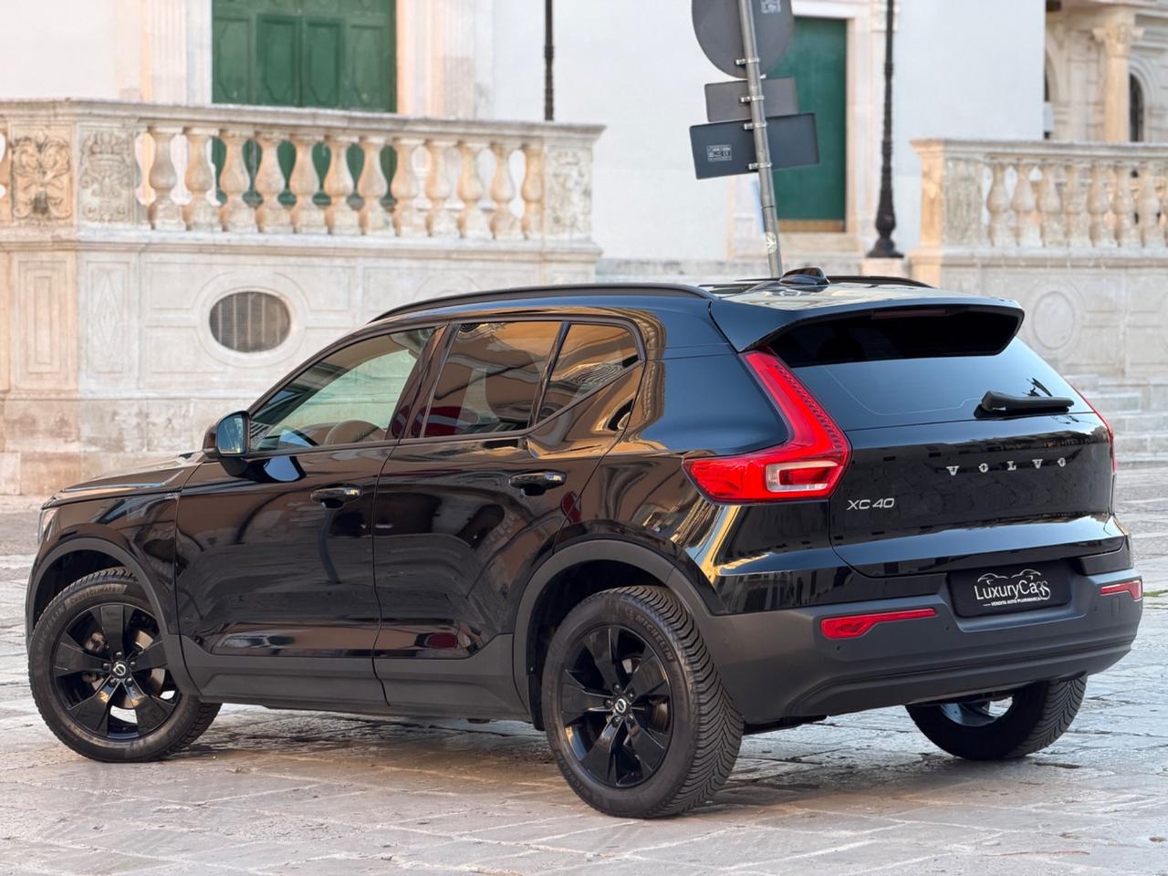 Volvo XC40 D3 R-design 2.0 150 Cv AUTOMATIC LED PELLE