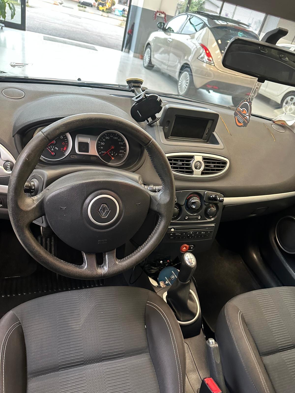 Renault Clio 1.2 16V 5 porte GPL Dynamique