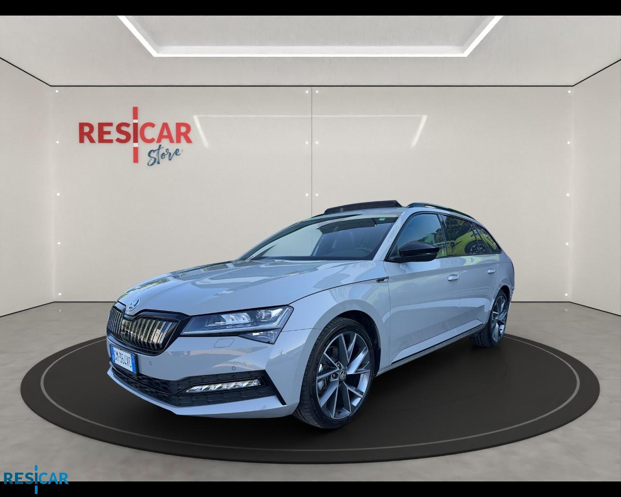 Skoda Superb Wagon iV 1.4 tsi phev Sportline dsg