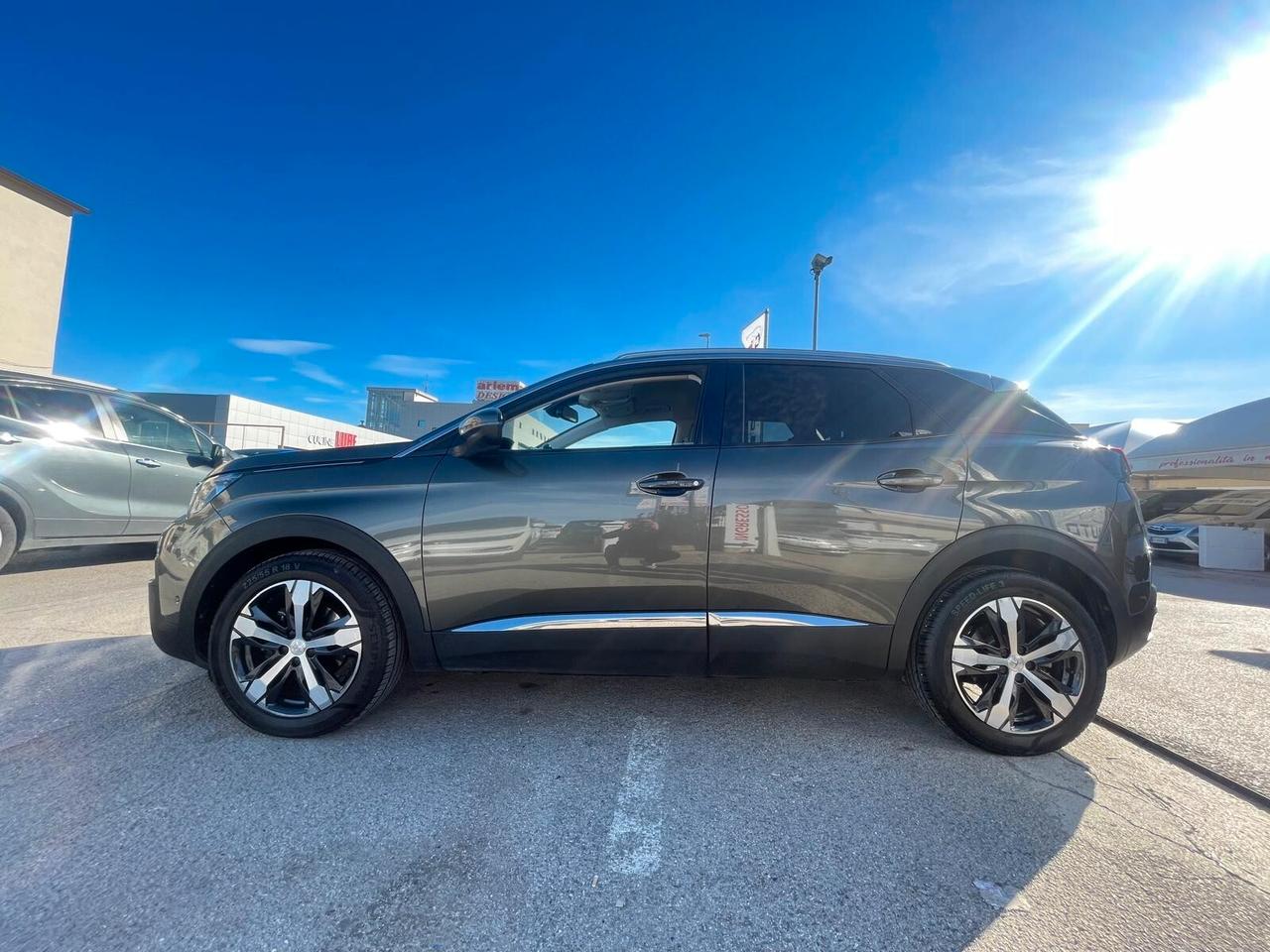 Peugeot 3008 BlueHDi 130 S&S EAT8 Allure