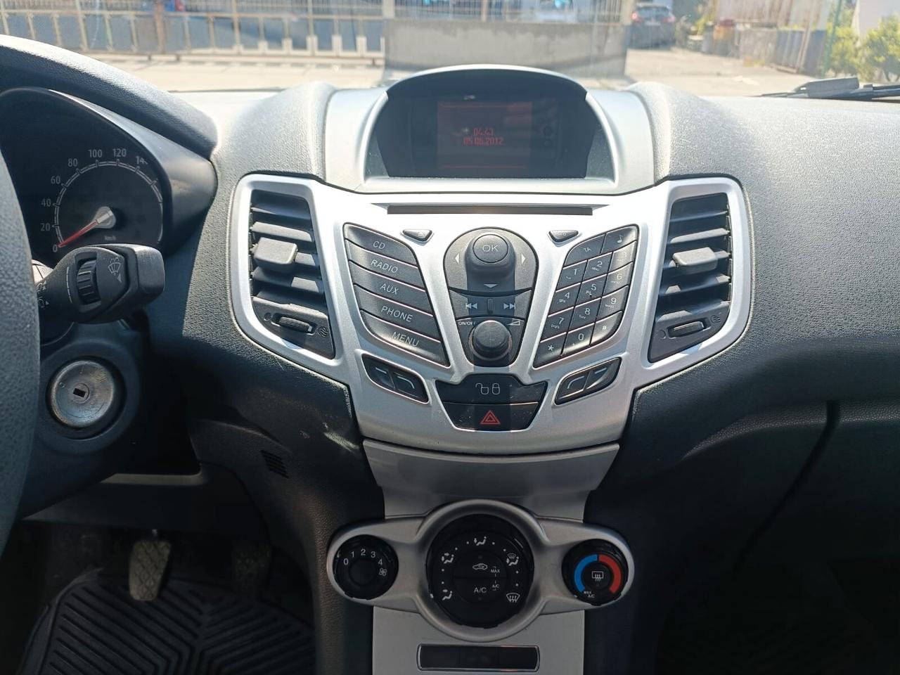 Ford Fiesta Ikon 1.4 TDCi 70CV 5 porte