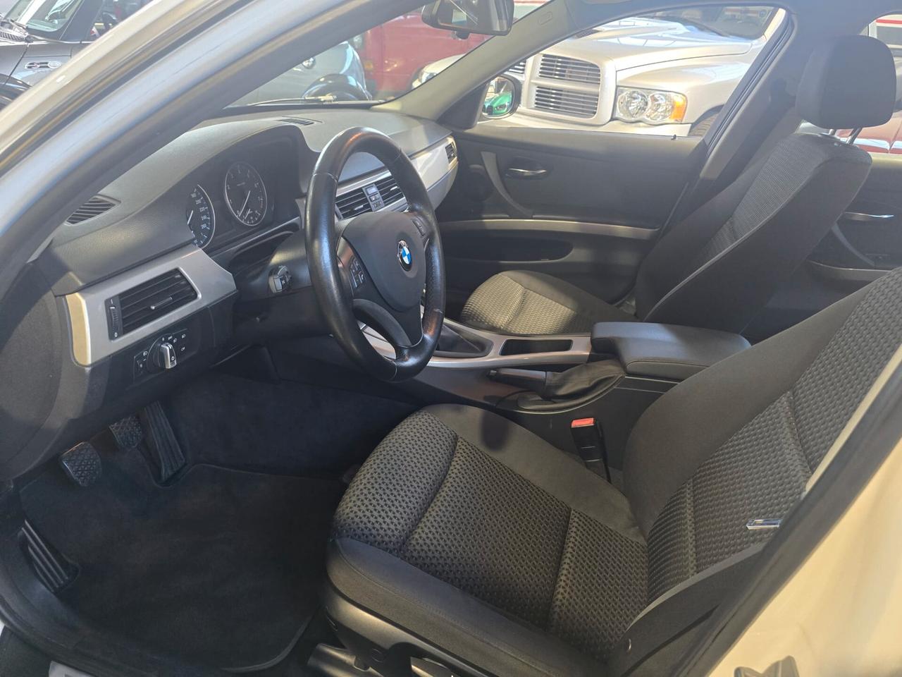 Bmw 330i Manuale