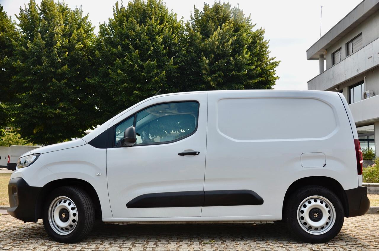 CITROEN BERLINGO AT8 1.5d 130cv, PREZZO PIÙ IVA, UNICOPROP, GARANZIA UFF, EURO 6E, RETROCAMERA, APPLE ANDROID, PERMUTE