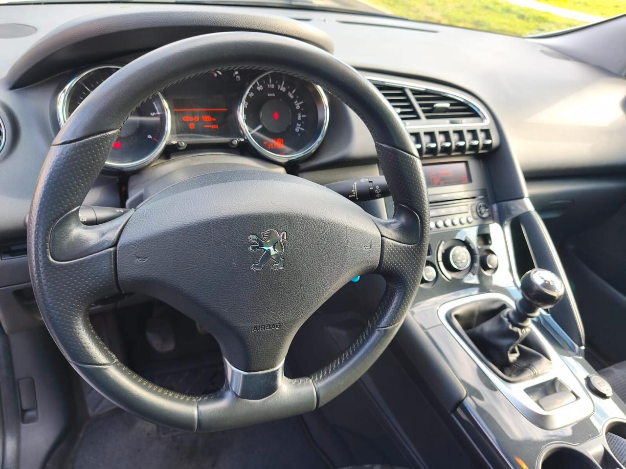 Peugeot 3008 1.6 HDi 110CV Outdoor