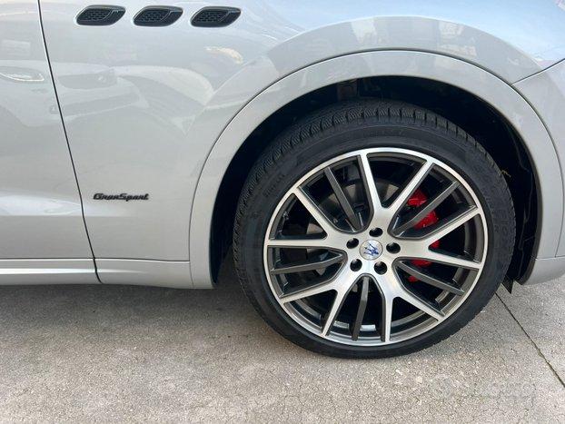 Maserati Levante MASERATI LEVANTE GRANSPORT 275