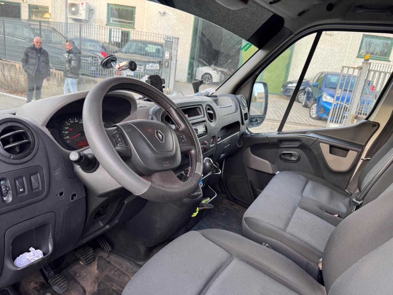 Renault Master Carro attrezzi portata 1350 kg più tolleranza