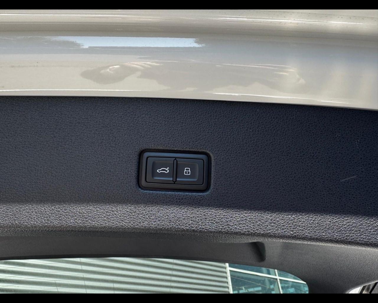 AUDI Q8 50TDI TIPTRONIC QUATTRO S-LINE EDITION