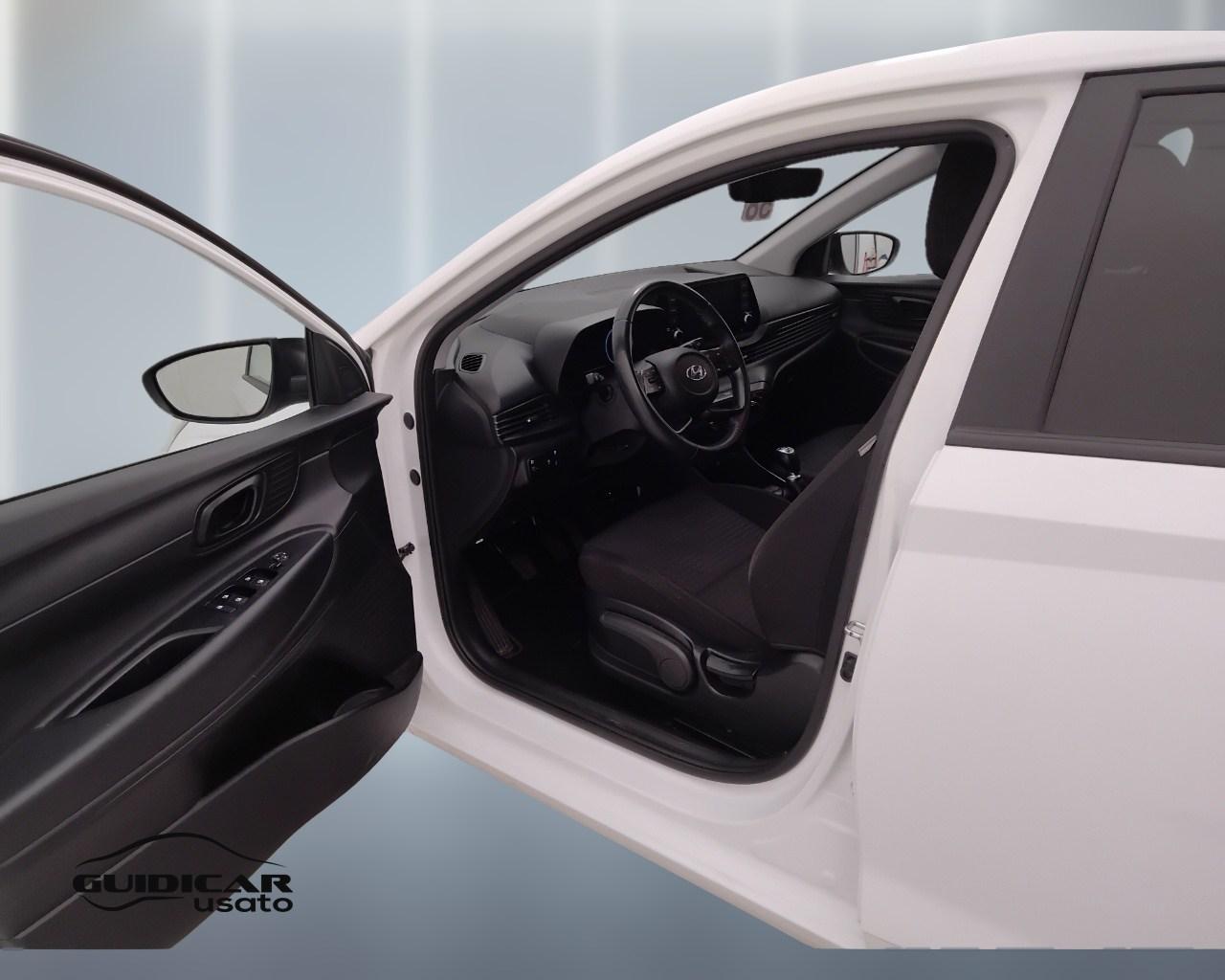 HYUNDAI i20 III 2021 - i20 1.2 mpi Connectline Exterior Pack