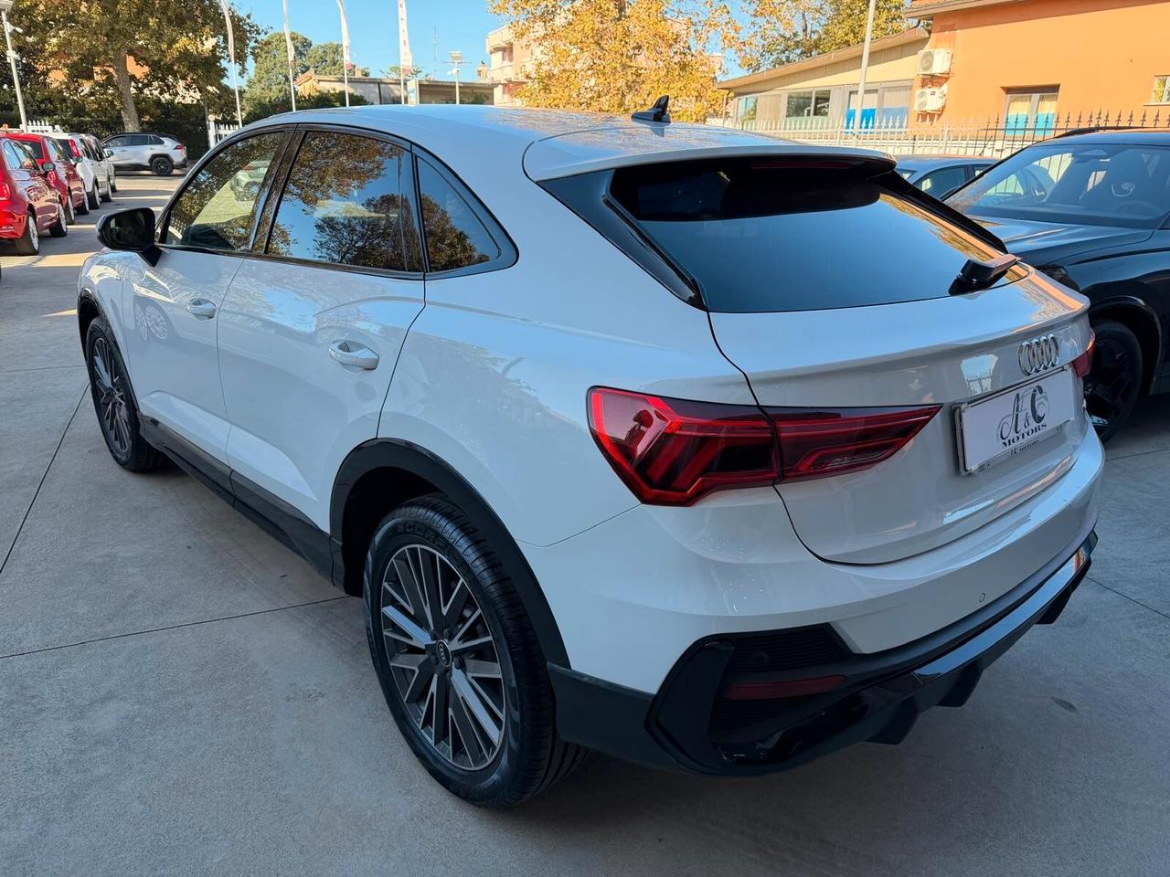 Audi Q3 35 TDI Quattro S-Line 20" Kamera