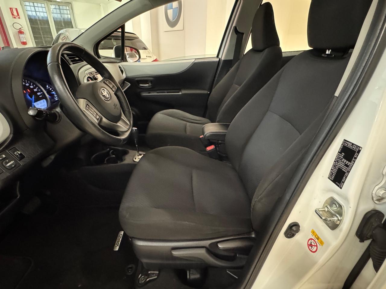 Toyota Yaris 1.5 Hybrid 5 porte Lounge Tagliandi Toy Garantita Permute