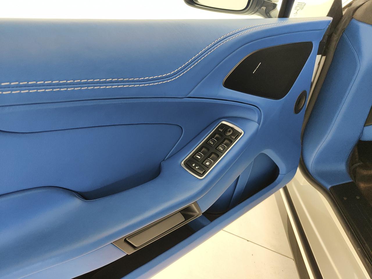 ASTON MARTIN Vanquish Coupe 6.0 V12 S touchtronic