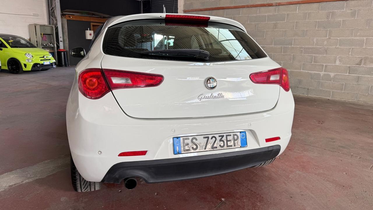 Alfa Romeo Giulietta 1.6 JTDm-2 105 CV Exclusive